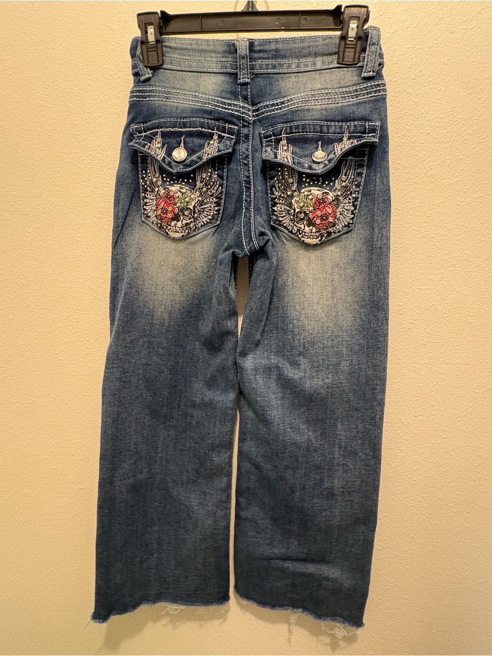 Embroidered Back-Pocket Wide Leg Jeans - Blue